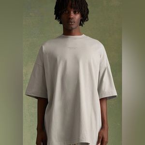 Fear of God Essentials Silver Cloud T-Shirt (NEVER WORN)